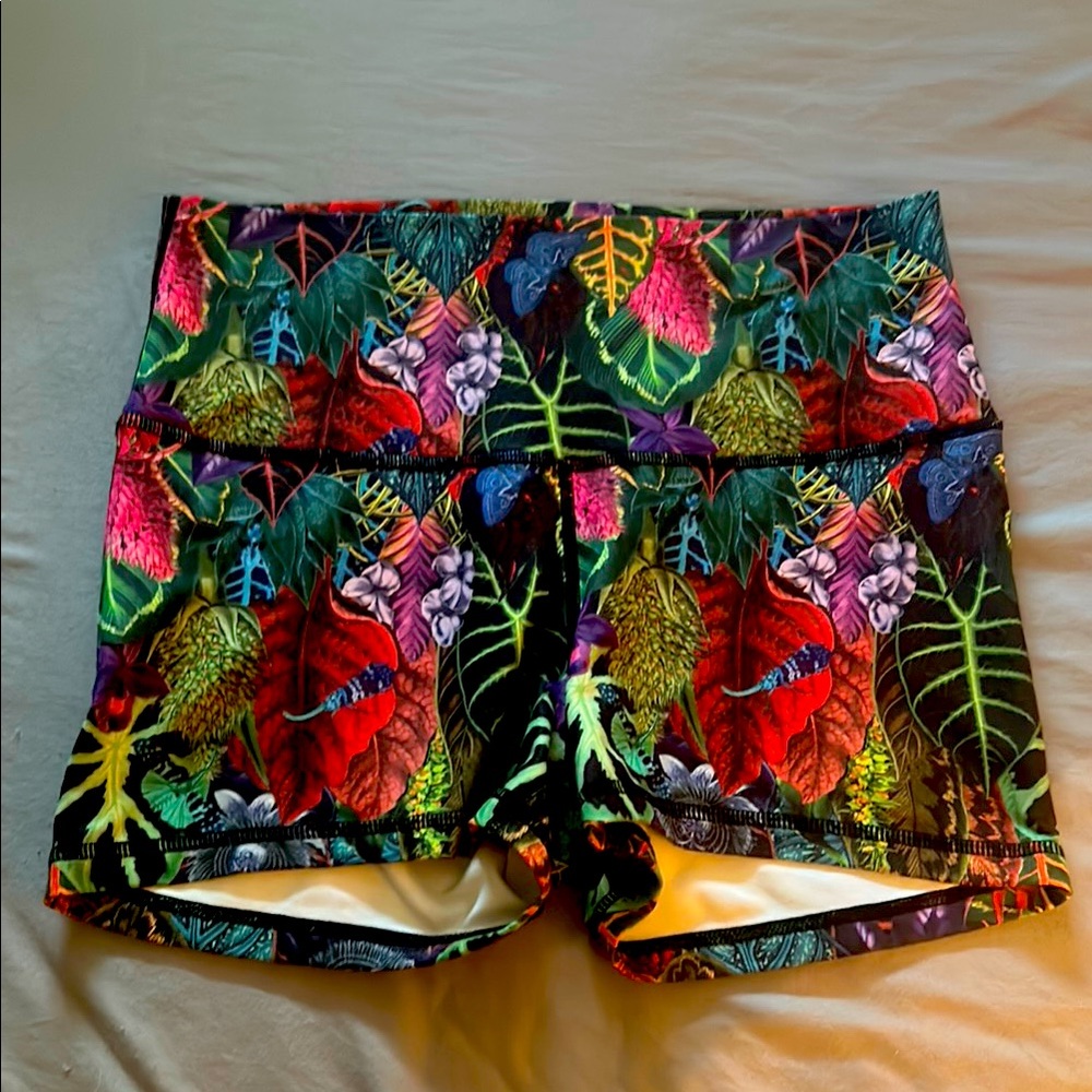 Colorful Leaf Print Women's Shorts